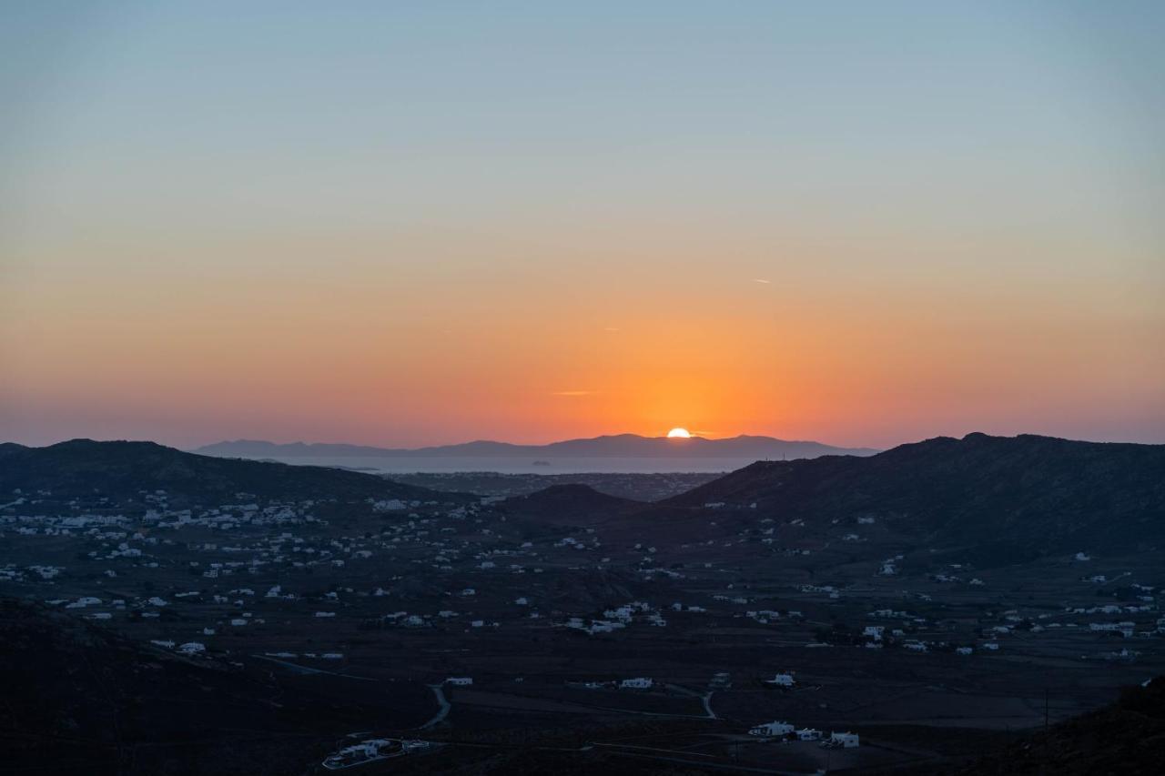 Makani Suites Ano Mera Buitenkant foto