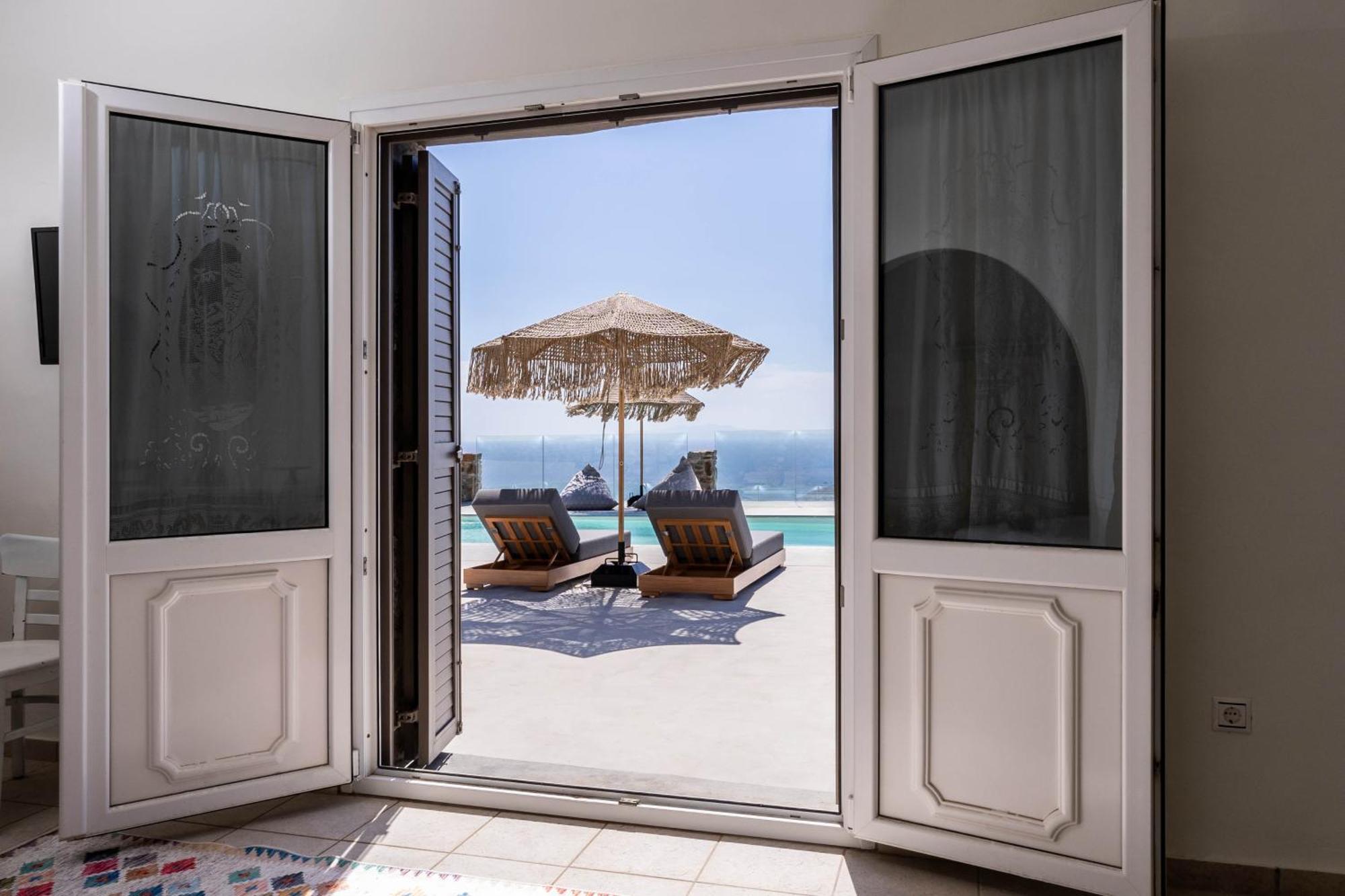 Makani Suites Ano Mera Buitenkant foto